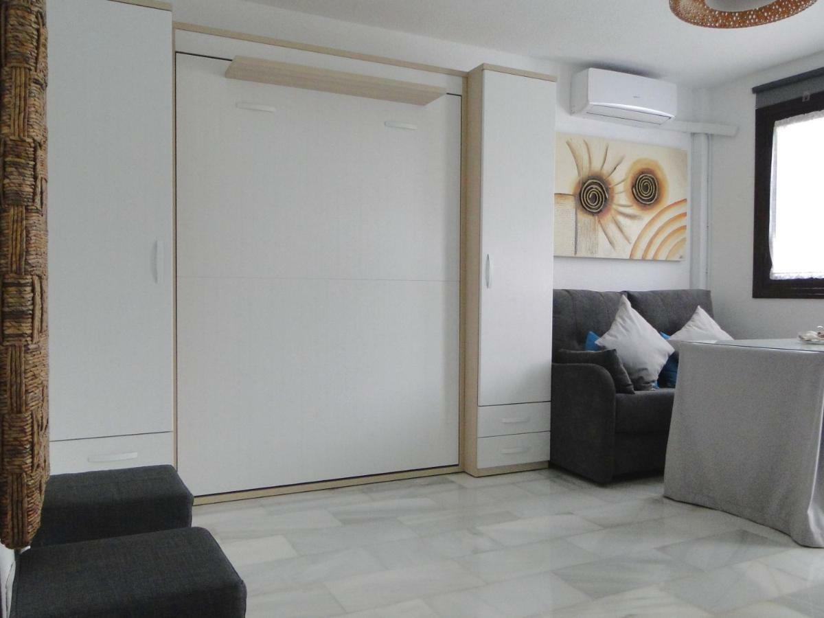 Pueblo Blanco Apartment Benalmádena Exterior photo