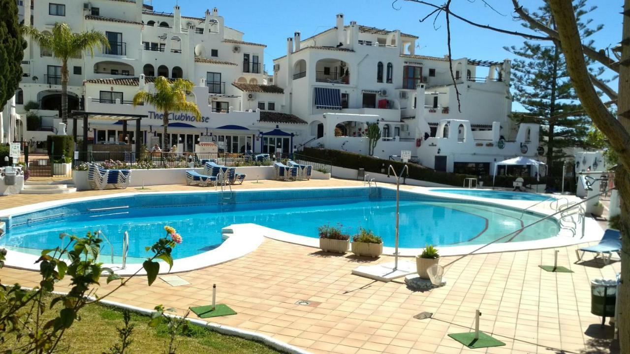 Pueblo Blanco Apartment Benalmádena Exterior photo
